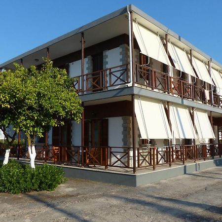 Circe Pansion Apartment Lixouri Ngoại thất bức ảnh