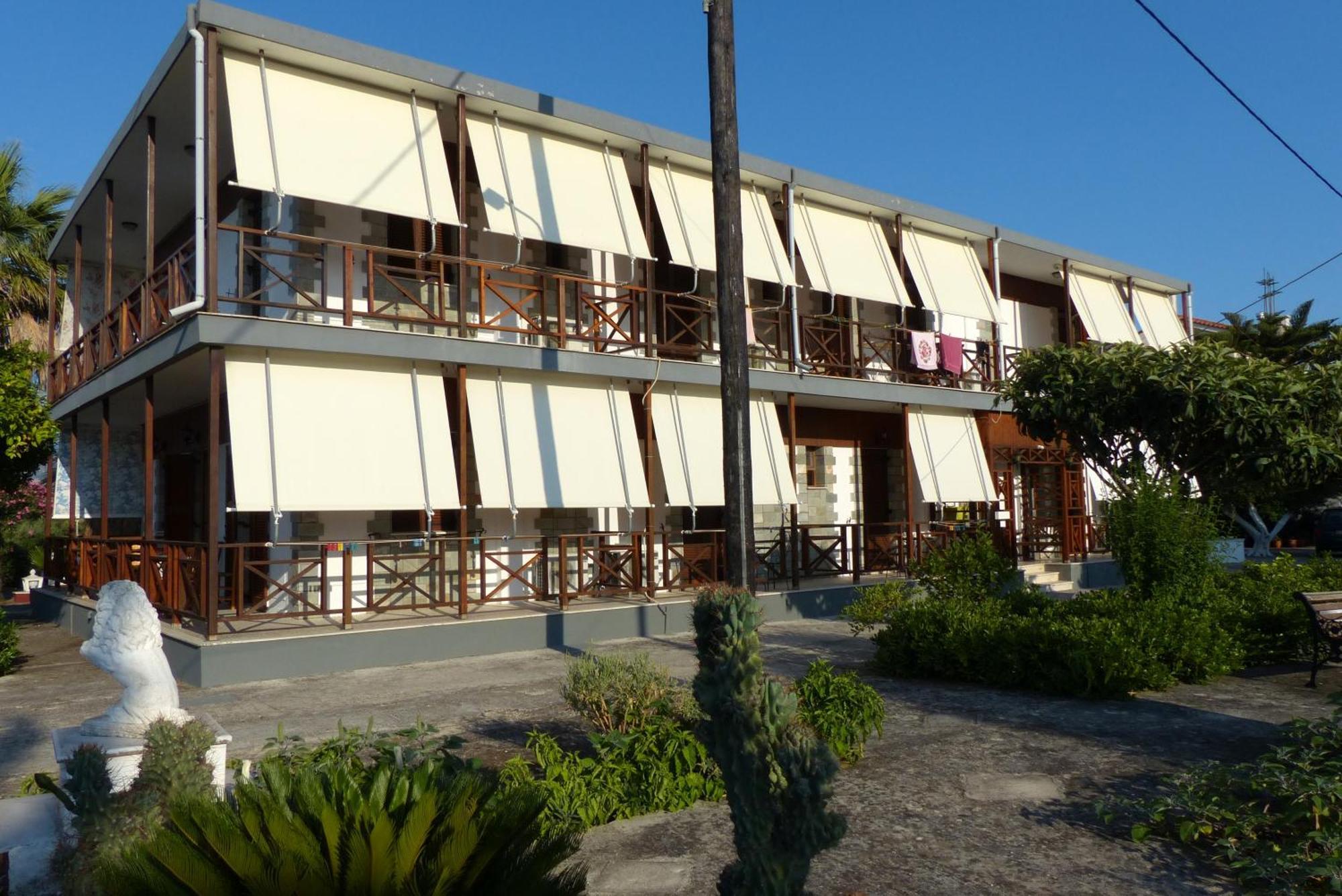 Circe Pansion Apartment Lixouri Ngoại thất bức ảnh
