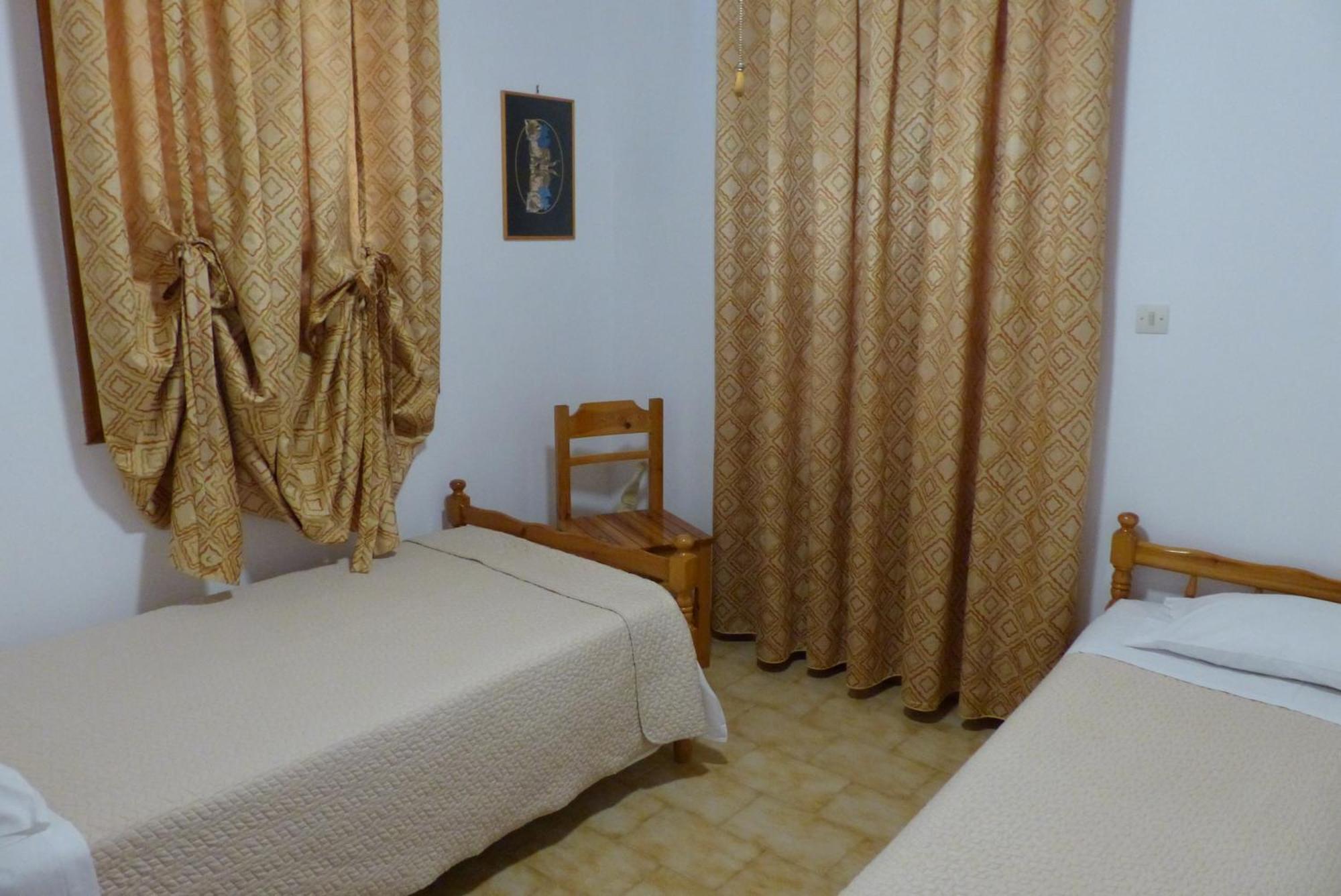 Circe Pansion Apartment Lixouri Ngoại thất bức ảnh