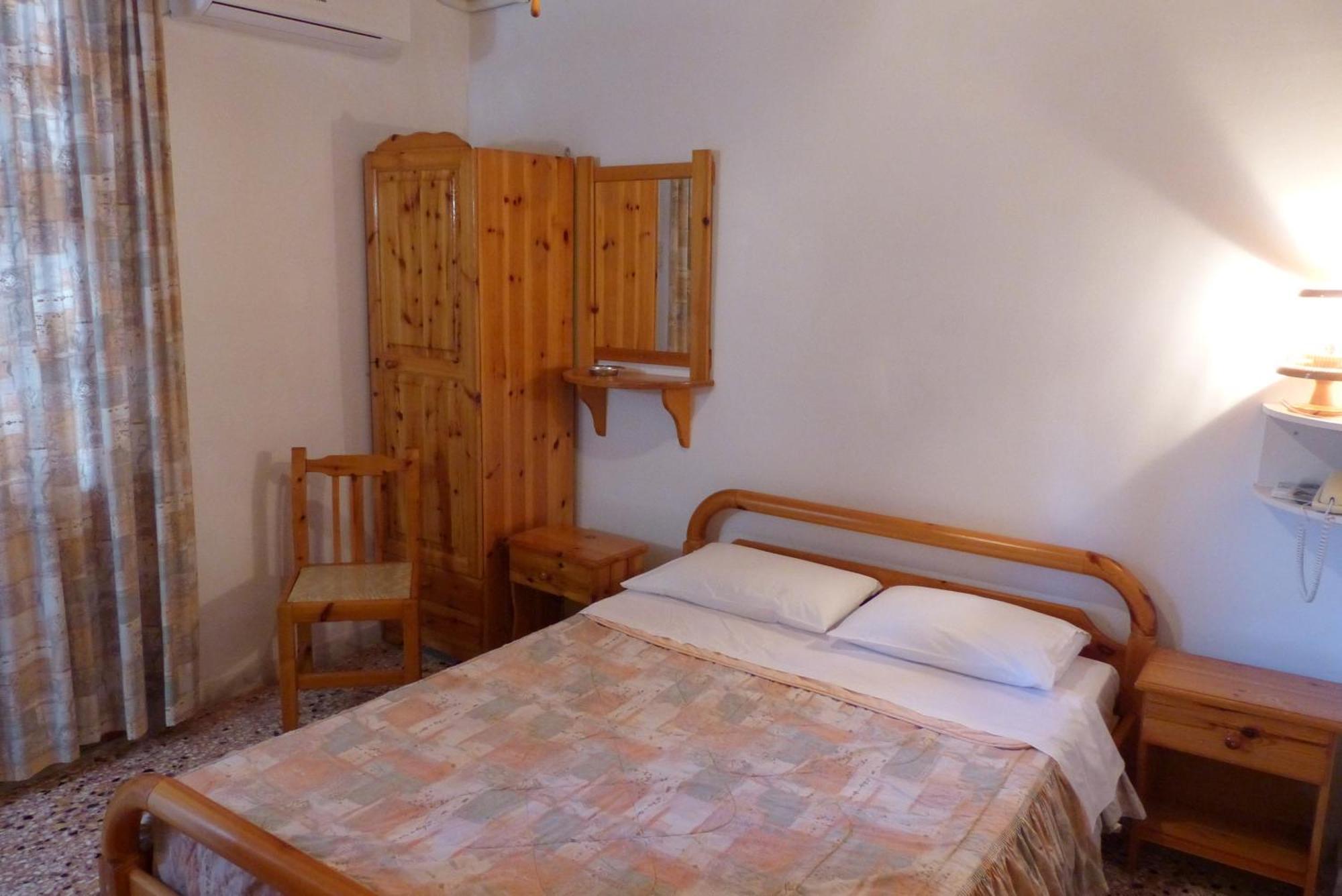 Circe Pansion Apartment Lixouri Ngoại thất bức ảnh
